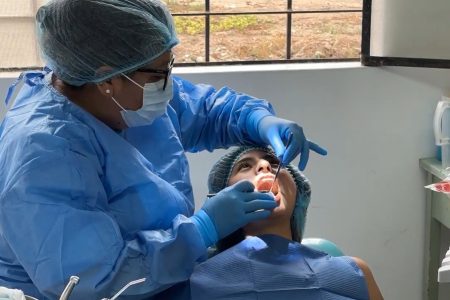 une-dentista